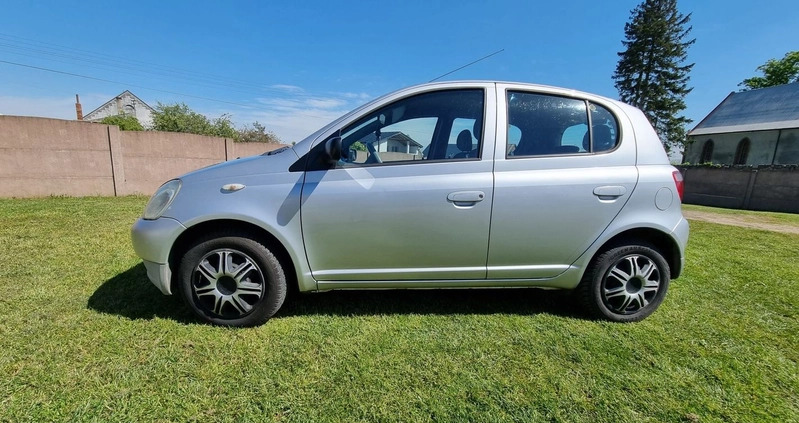 Toyota Yaris cena 4500 przebieg: 242000, rok produkcji 2002 z Nowy Dwór Mazowiecki małe 92